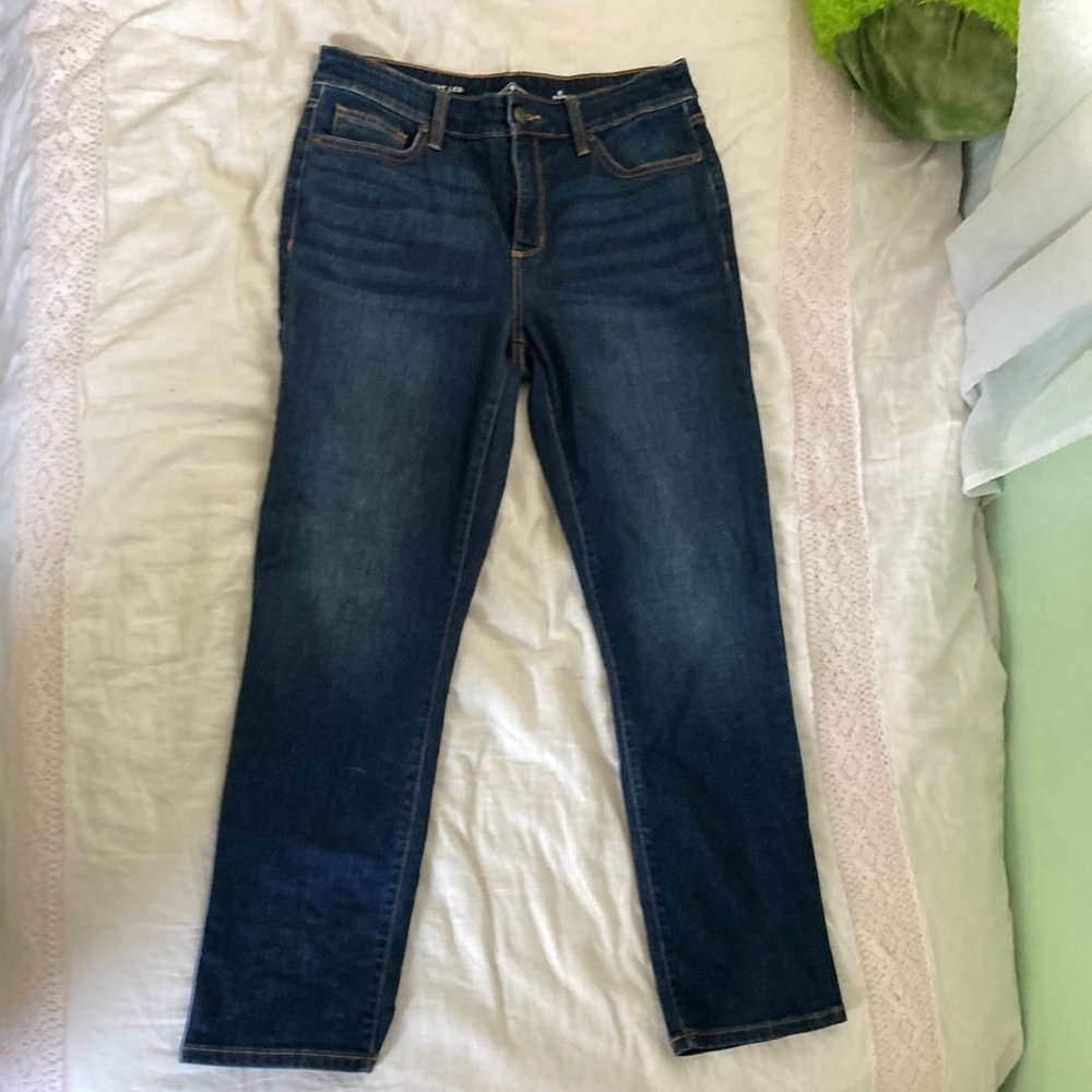 NWOT Straight Leg St John’s Bay Size 8S Jeans